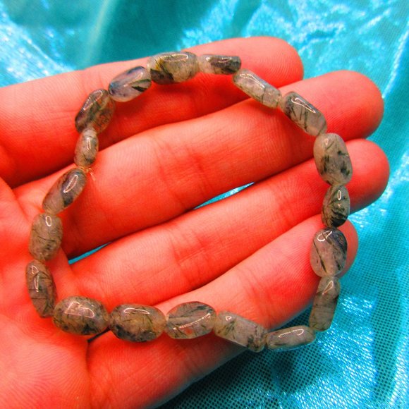 Epidote In Quartz Ovals 7" Stretchy Gemstone Bracelet - Picture 1 of 3